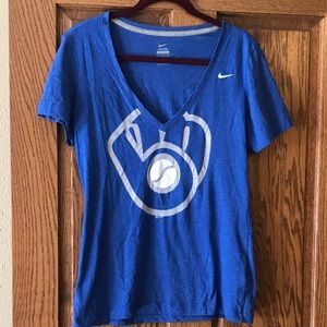 Milwaukee Brewers v-neck shirt